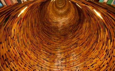 books-library-knowledge-tunnel-50548.jpeg